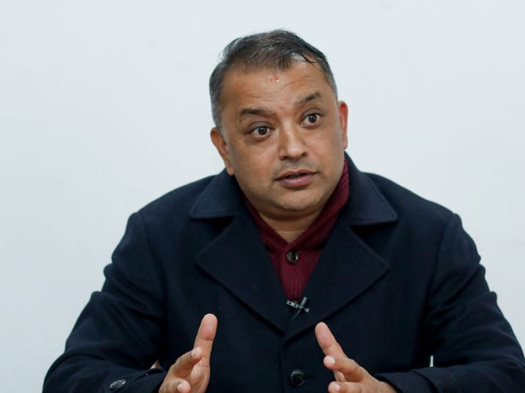 'गभर्नर' विचौलियाको उम्मेद्वार बनेकोमा गगन थापाको आपत्ती